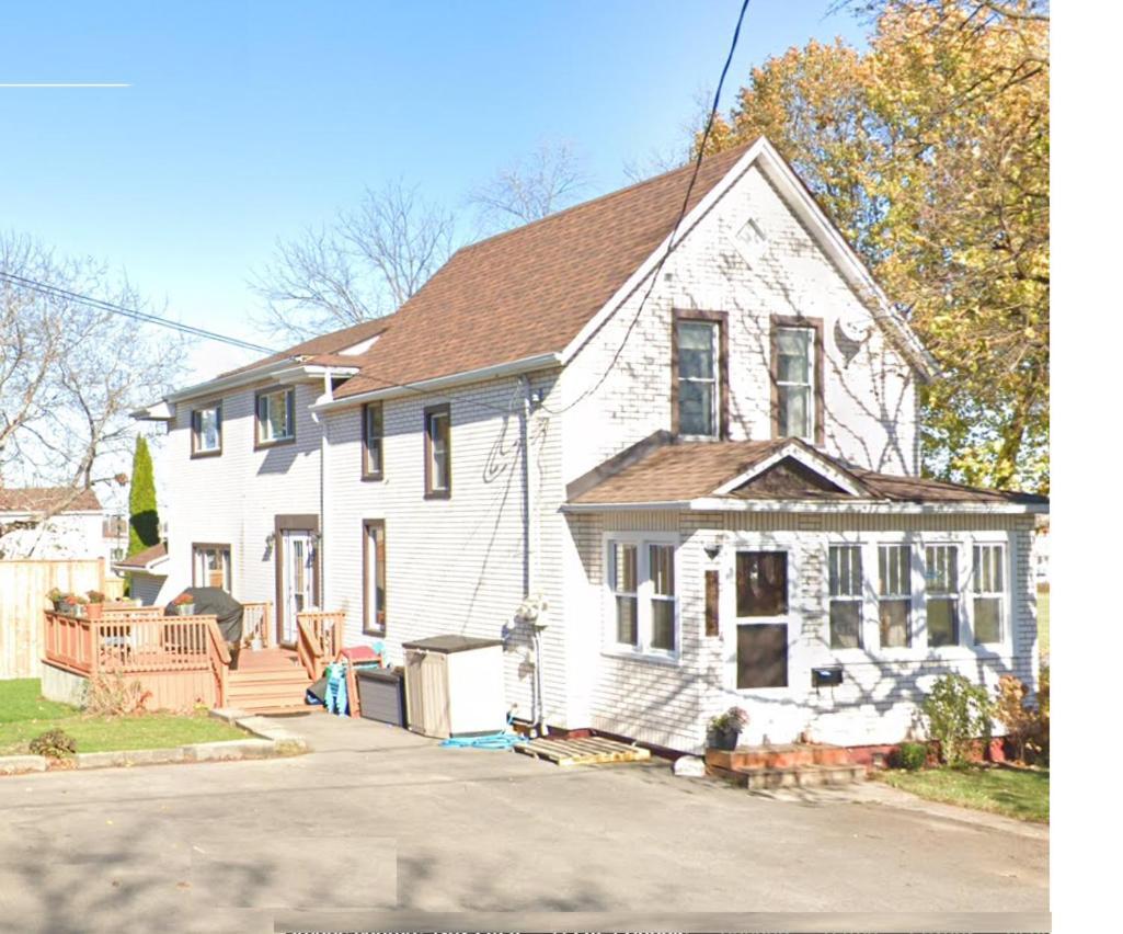 Sky Line 6 Bedroom - Walk To The Falls & Free Breakfast Delivered Daily Niagara Falls
